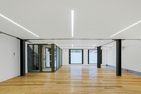 Office to rent, 32 Parker St London WC2B 5PH