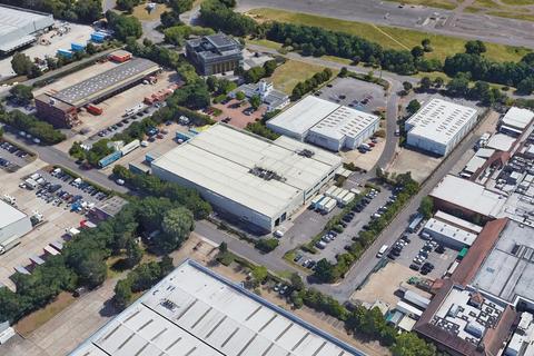 Warehouse to rent, 8 Sopwith Dr Weybridge KT13 0UZ