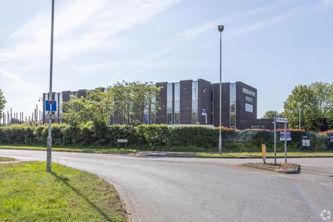 Office to rent, Saville Rd Peterborough PE3 7PS