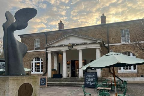 Pub for sale, No 1 St London SE18 6GH