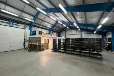 Warehouse to rent, Back Chapman St Newcastle Upon Tyne NE6 2XX