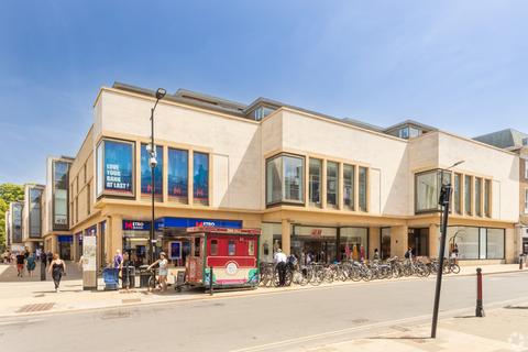 Retail property (high street) to rent, 7 Christ's Ln Cambridge CB1 1NP