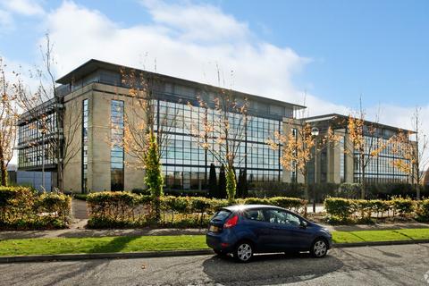 Office to rent, 3 Redheughs Av Edinburgh EH12 9RH