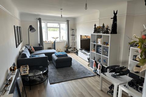 Retail property (high street) for sale, 55 Seaward Av New Milton BH25 7HN
