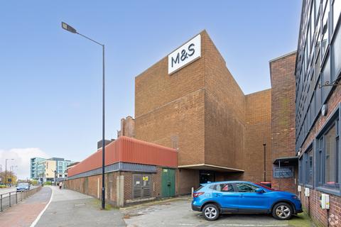 Retail property (high street) to rent, 7-9 Baxter Gate Doncaster DN1 1JX