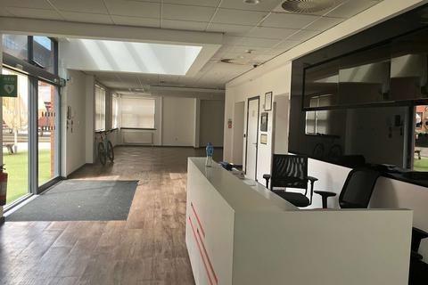 Office to rent, Berkeley St Glasgow G3 7HR