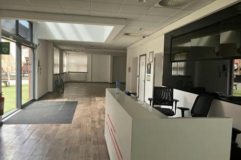 Office to rent, Berkeley St Glasgow G3 7HR