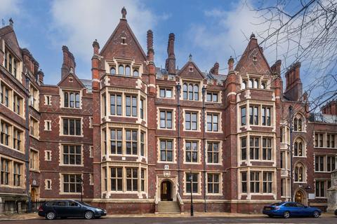Office to rent, 13 Old Sq London WC2A 3UA