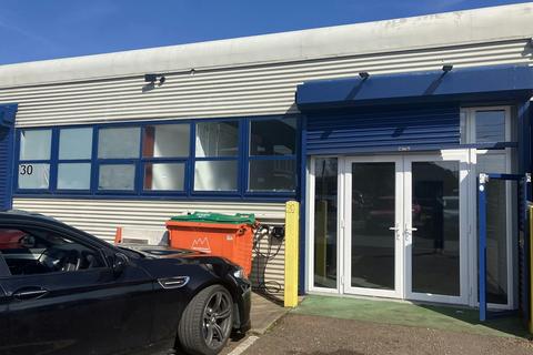 Warehouse to rent, 18-44 Benedict Sq Peterborough PE4 6GD