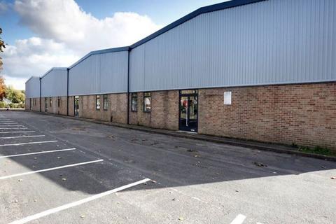 Warehouse to rent, Station Ln Witney OX28 4YQ
