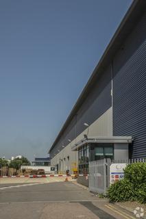 Distribution warehouse to rent, Lea Rd Waltham Abbey EN9 1AS