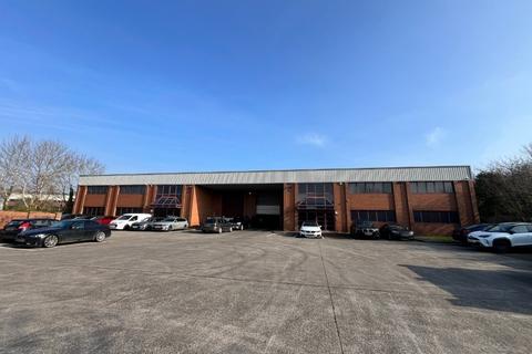 Warehouse to rent, Cribbs Causeway Bristol BS10 7TT