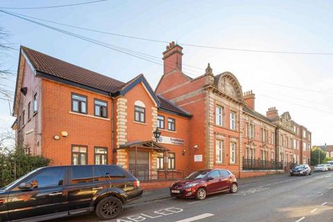 Mixed use for sale, 39 Piddock Rd Smethwick B66 3BL