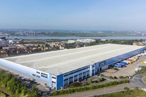 Distribution warehouse to rent, Purfleet Byp Purfleet RM19 1TT