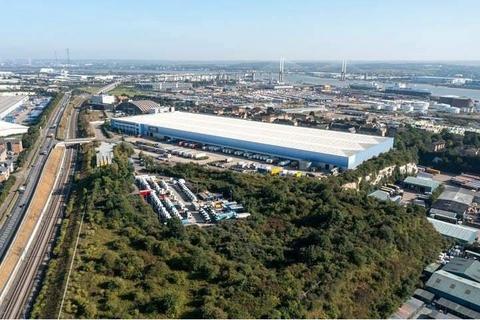 Distribution warehouse to rent, Purfleet Byp Purfleet RM19 1TT