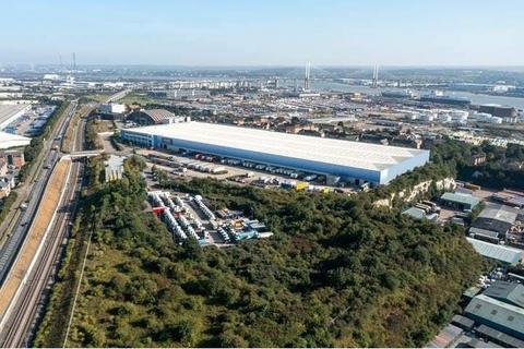 Distribution warehouse to rent, Purfleet Byp Purfleet RM19 1TT