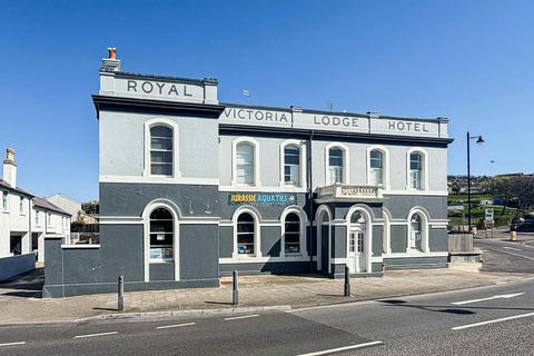 Pub to rent, Victory Rd Portland DT5 1FE