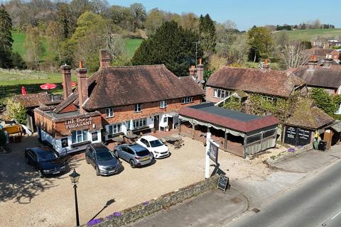 Pub to rent, Haslemere Rd Godalming GU8 5UJ
