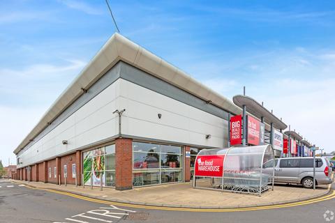 Retail property (high street) to rent, Horncastle Rd Boston PE21 9BD