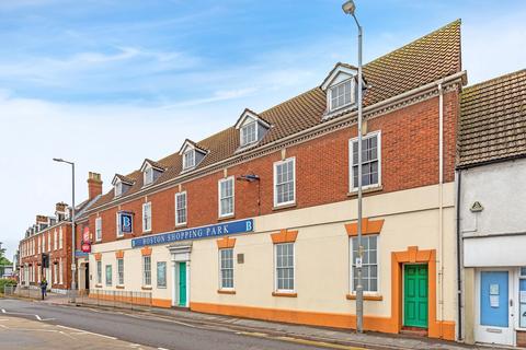 Retail property (high street) to rent, Horncastle Rd Boston PE21 9BD