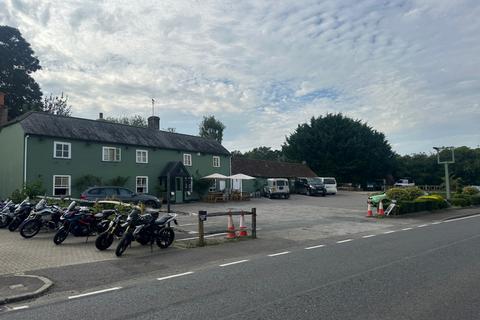 Pub for sale, Gosport Rd Alton GU34 3DJ