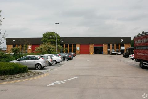 Warehouse to rent, Moss Ln Manchester M45 8FJ