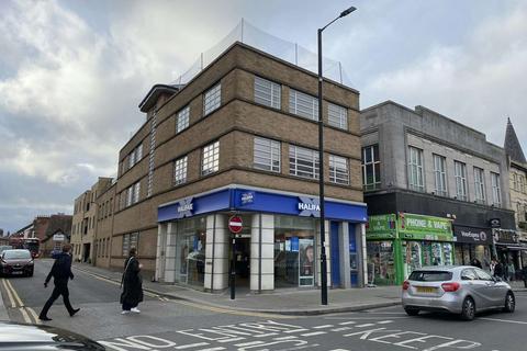 Office to rent, 99-99A High St Barnet EN5 5UP