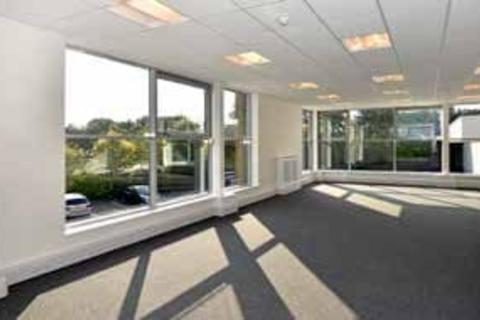 Warehouse to rent, Bruntcliffe Ave Morley LS27 0YD