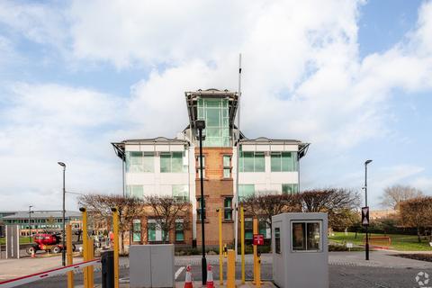Office to rent, 7 New Sq Feltham TW14 8HA