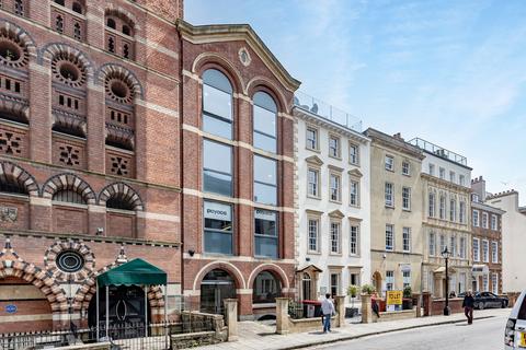 Office to rent, 53-55 Queen Charlotte St Bristol BS1 4HQ