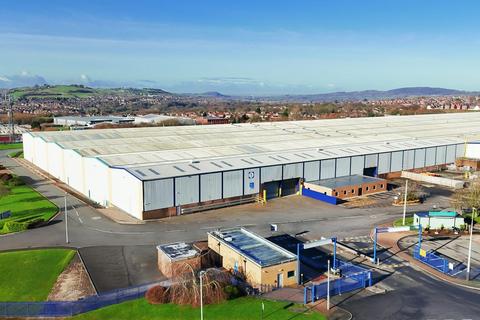 Warehouse to rent, Walker Industrial Estate, Walker Rd Blackburn BB1 2QE