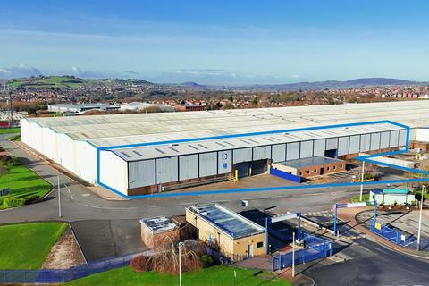 Warehouse to rent, Walker Industrial Estate, Walker Rd Blackburn BB1 2QE