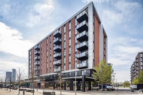 Retail property (high street) to rent, Lockside Ln Salford M5 4YP