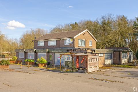Pub for sale, 11-15 Netherfield Ln Meden Vale NG20 9PA