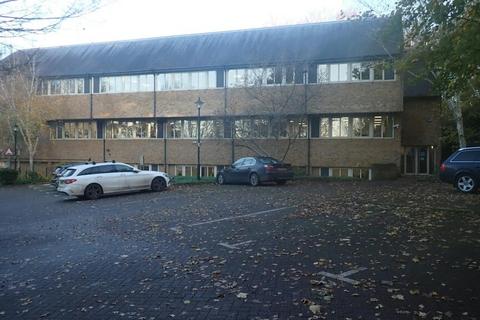 Office to rent, Pegs Ln Hertford SG13 8EB