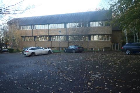 Office to rent, Pegs Ln Hertford SG13 8EB