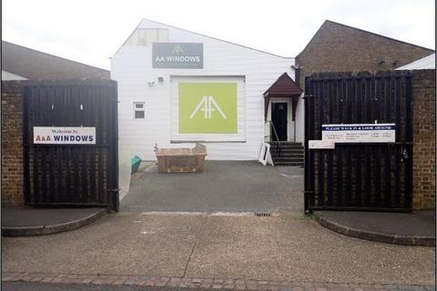 Warehouse to rent, The Fairway Harlow CM18 6LY