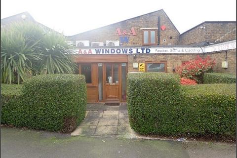 Warehouse to rent, The Fairway Harlow CM18 6LY