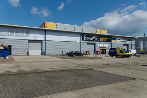 Warehouse to rent, Unit 2 Dukes Park Harlow CM20 2GF