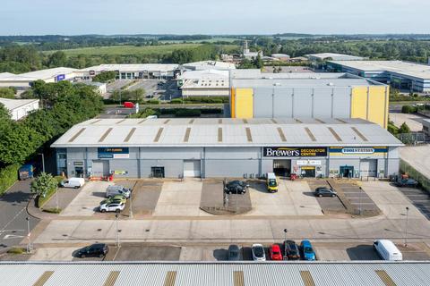 Warehouse to rent, Unit 2 Dukes Park Harlow CM20 2GF