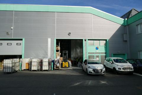Industrial unit to rent, 9 Peartree Business Centre, South Road Harlow CM20 2BD