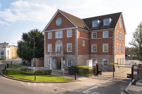 Office to rent, 124 Bridge Rd Chertsey KT16 8LH