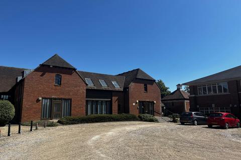 Office to rent, Cams Hall Fareham PO16 8UT