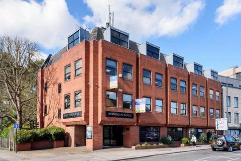 Office to rent, 215 Marsh Rd Pinner HA5 5NE