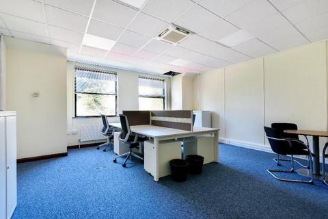 Office to rent, 215 Marsh Rd Pinner HA5 5NE