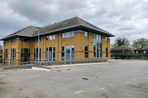 Office to rent, 18-19 Station Rd Sunbury On Thames TW16 6SU