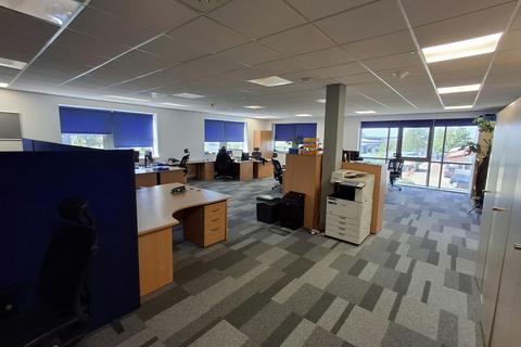Office to rent, Crow Arch Ln Ringwood BH24 1PN