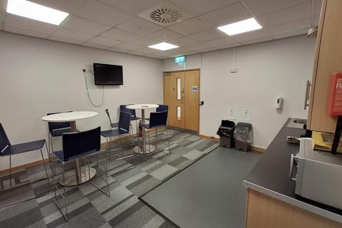 Office to rent, Crow Arch Ln Ringwood BH24 1PN