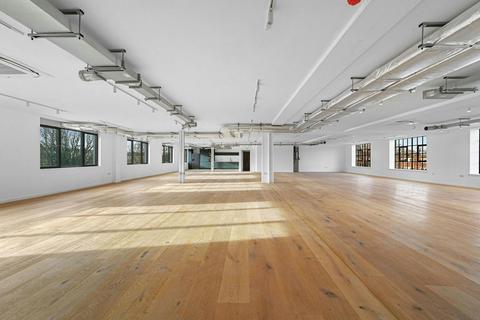 Office to rent, 34 Drayton Park London N5 1PB