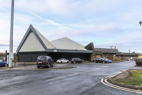 Warehouse to rent, Knowles Hl Bradford BD4 9SW